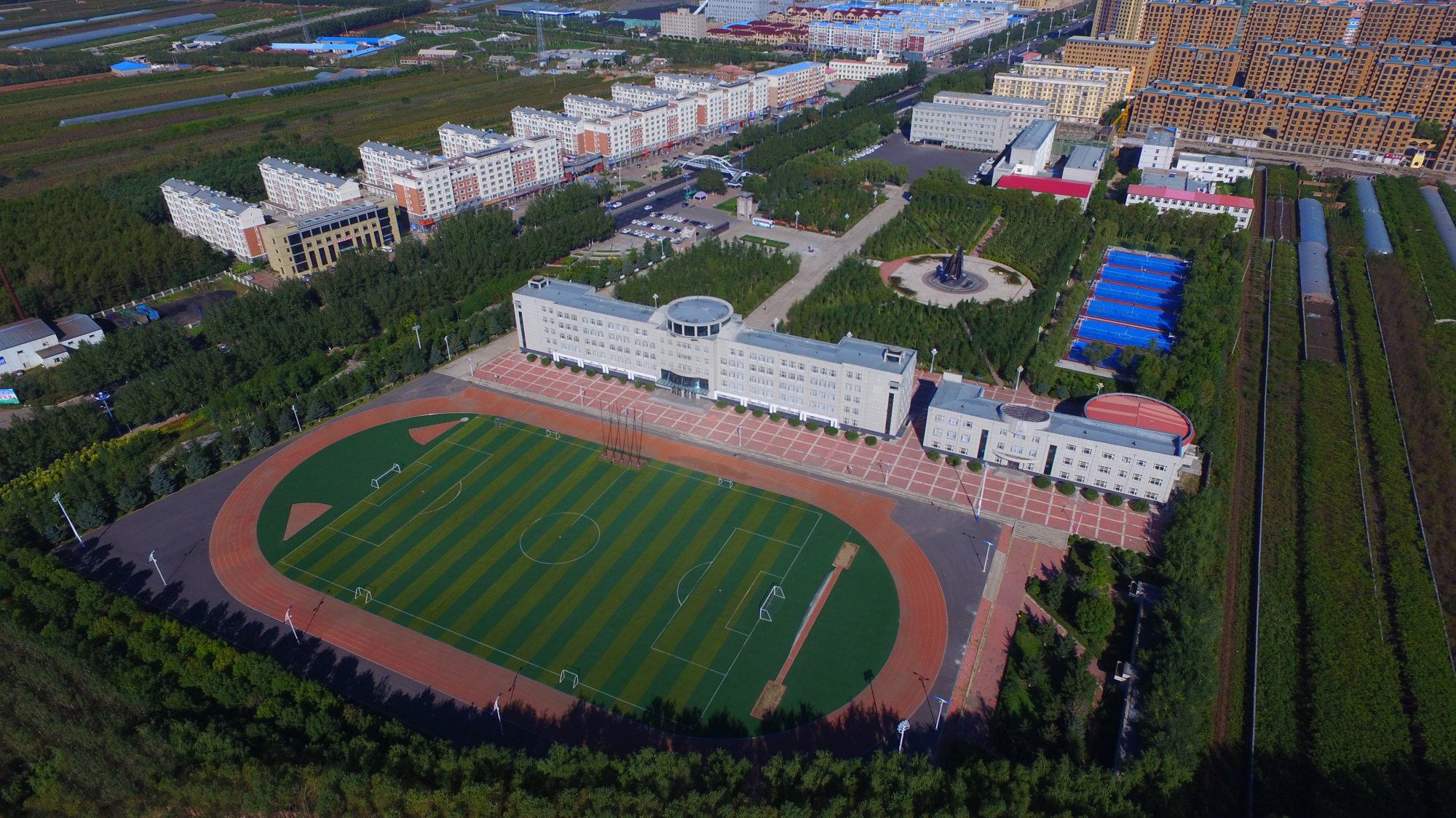 黑龙江绥化名列前茅三所好高中，绥化一中领先，肇东一中不容小觑