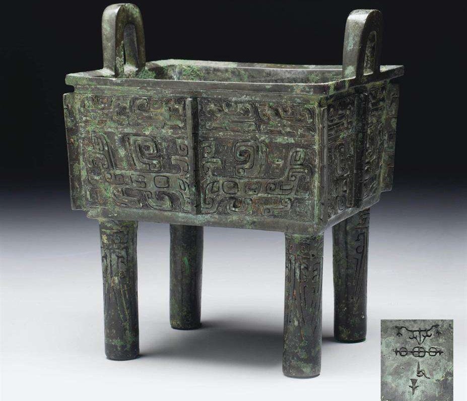 上古四大凶兽之一的饕餮,为何被古人制成青铜器上的精美纹饰?