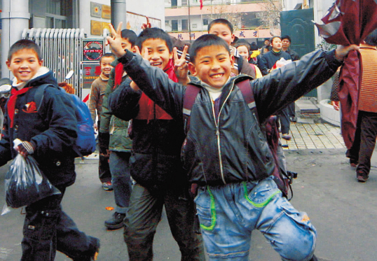 中小学生的好消息，2021秋季开学将正式实行，家长们感到很开心