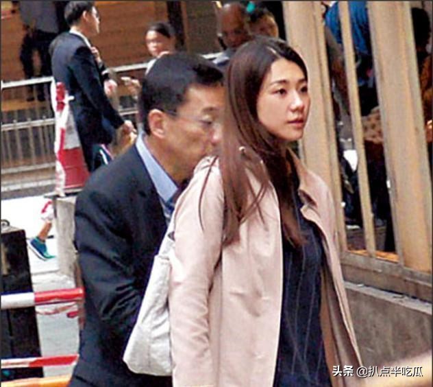 拍过1400张艳照的陈冠希，为何只对杨永晴另眼看待？