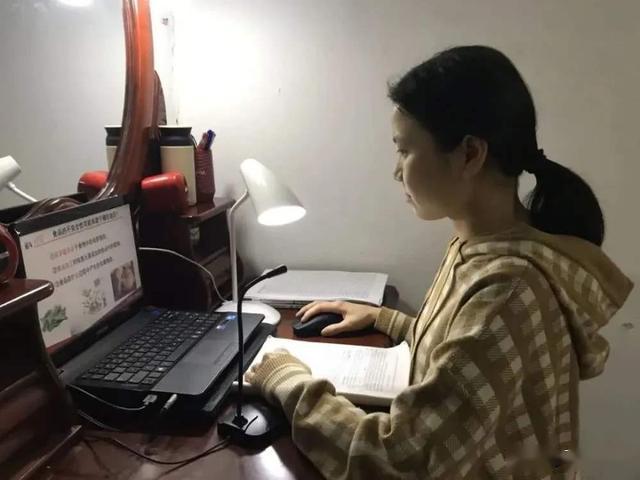 名校大学生和农民工相爱，生下二胎后突发疯病，其中有什么隐情