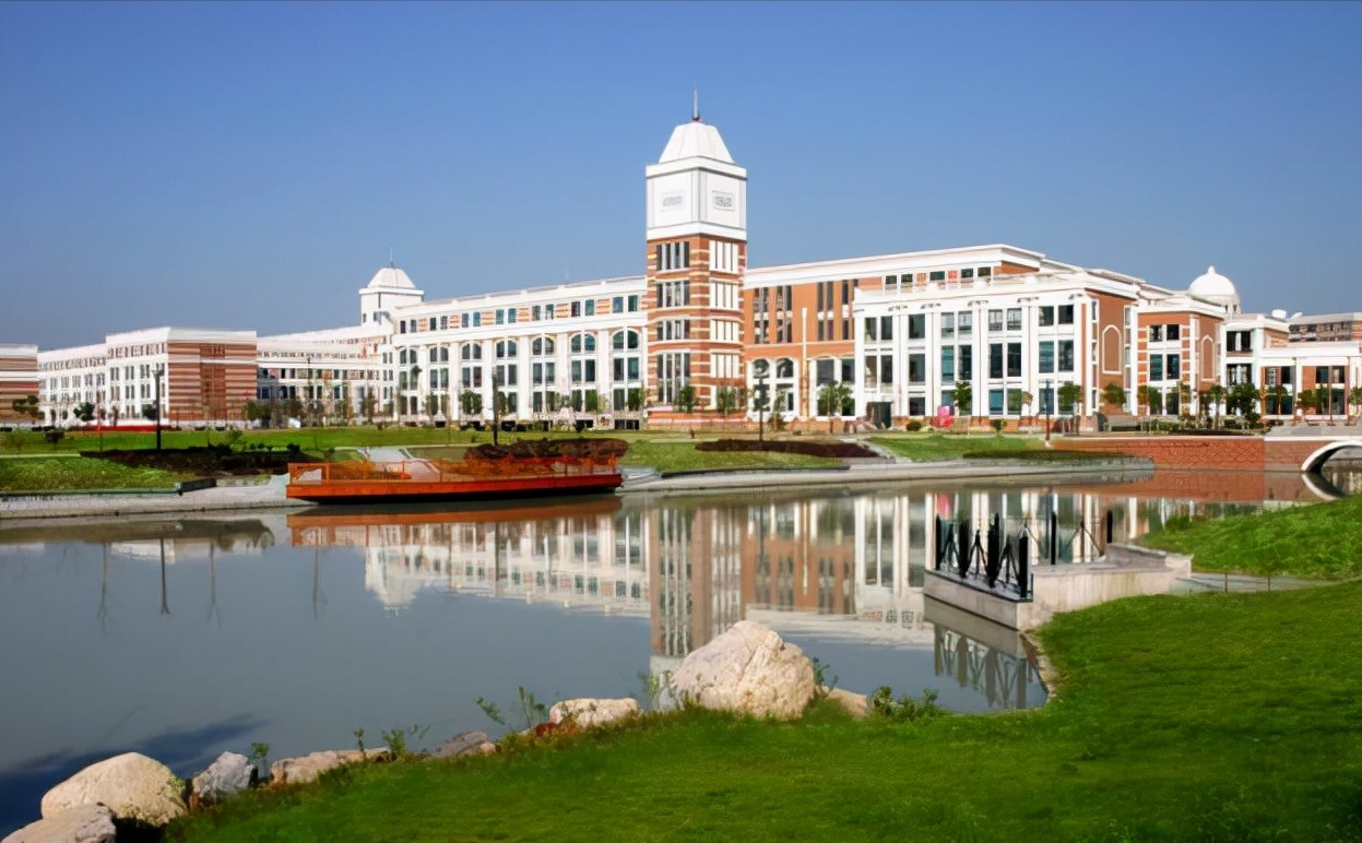 4位院士加盟！浙江这所双非再引强援，第二轮双一流被寄予厚望