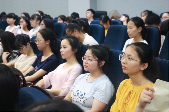 教育部重磅通知，这类大学生毕业就有“编制”，太令人羡慕了