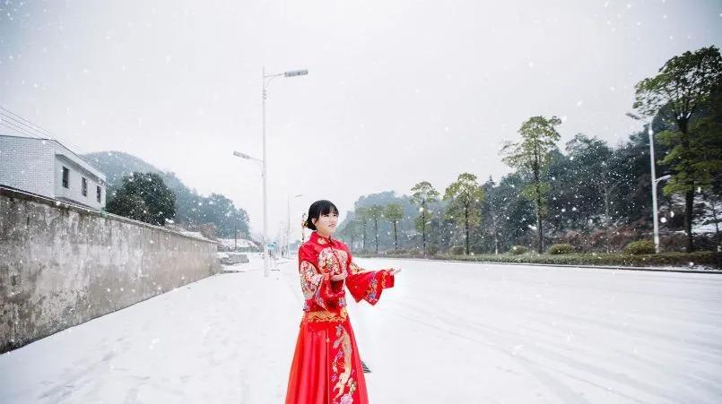 俗语“雨里夫妻泪交流，雪里夫妻不到头”，难道雨雪天结婚不好？