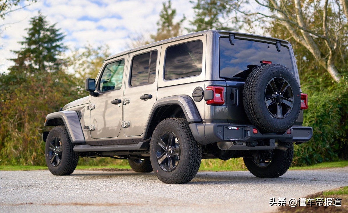 jeep汽车官网(新车 | 定位次顶配版,曝jeep牧马人altitude实车)