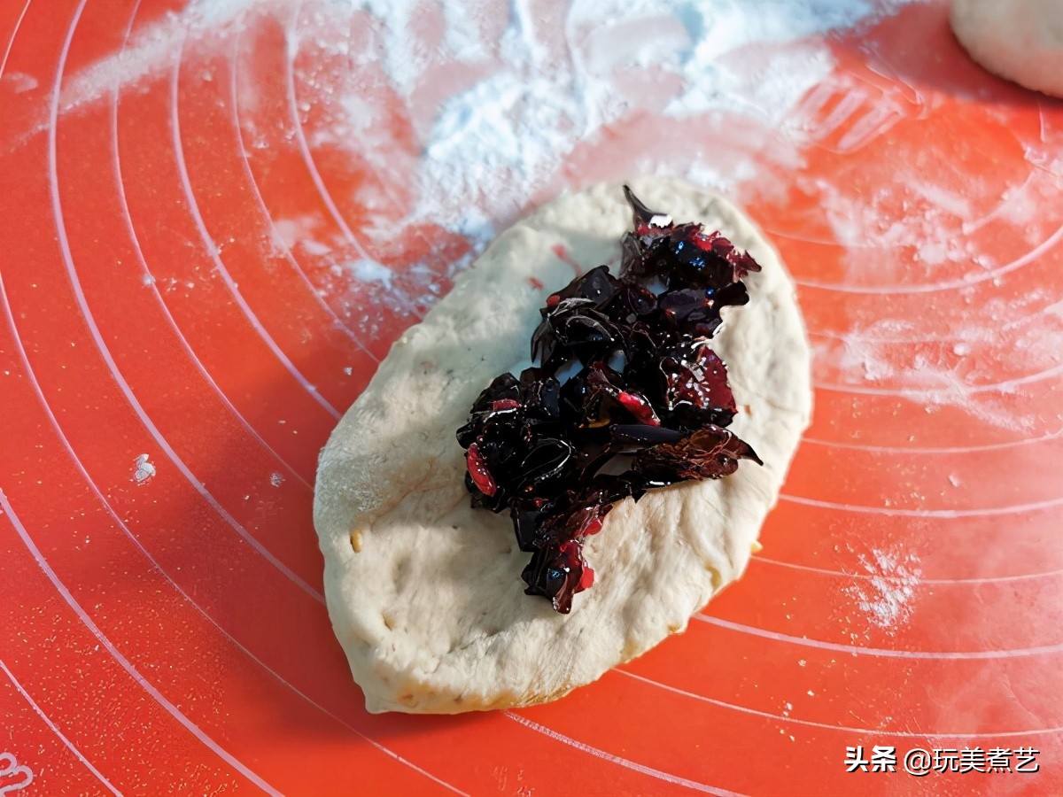 嘉宝果皮和籽能吃吗（6步就可做成粗粮小餐包）