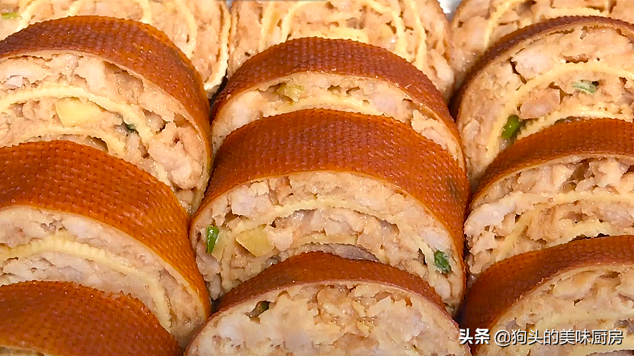 肉馅别包饺子了，试试这样卷一卷，层层都有肉，上桌就是硬菜