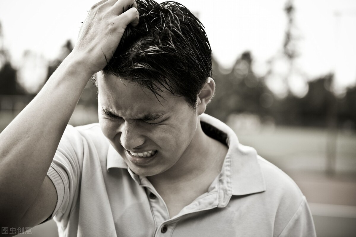 撕破脸伤害小三最可怕的就是这种翻脸比翻书还快,翻脸就不认人的主,此