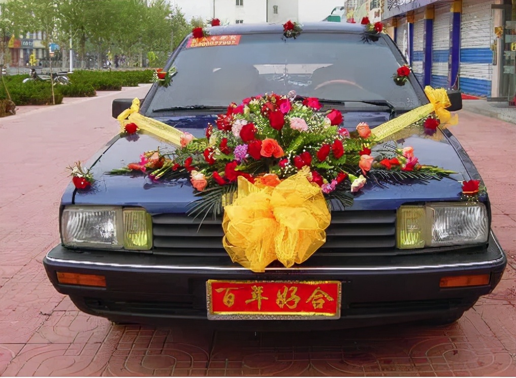 10年停产两次！爆火38年的民族豪车，快把自己拖垮了