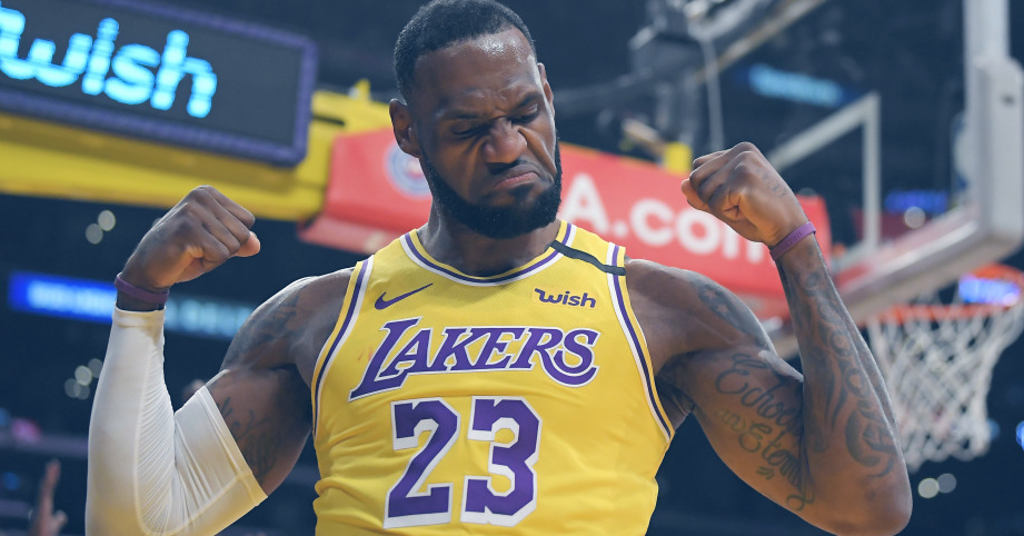 nba为什么年薪这么高(36岁，仍能场均25分！詹姆斯为何这么强？韦德这句话，一针见血啊)