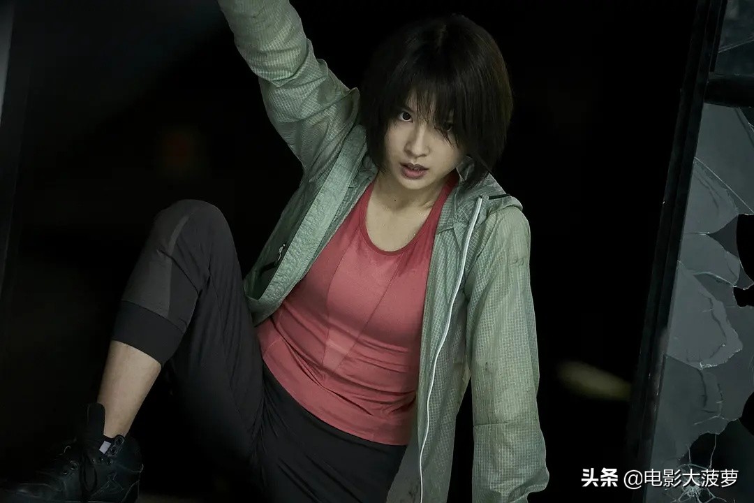 《弥留之国的爱丽丝》网飞爆仓！它与《鱿鱼游戏》比到底差在哪？