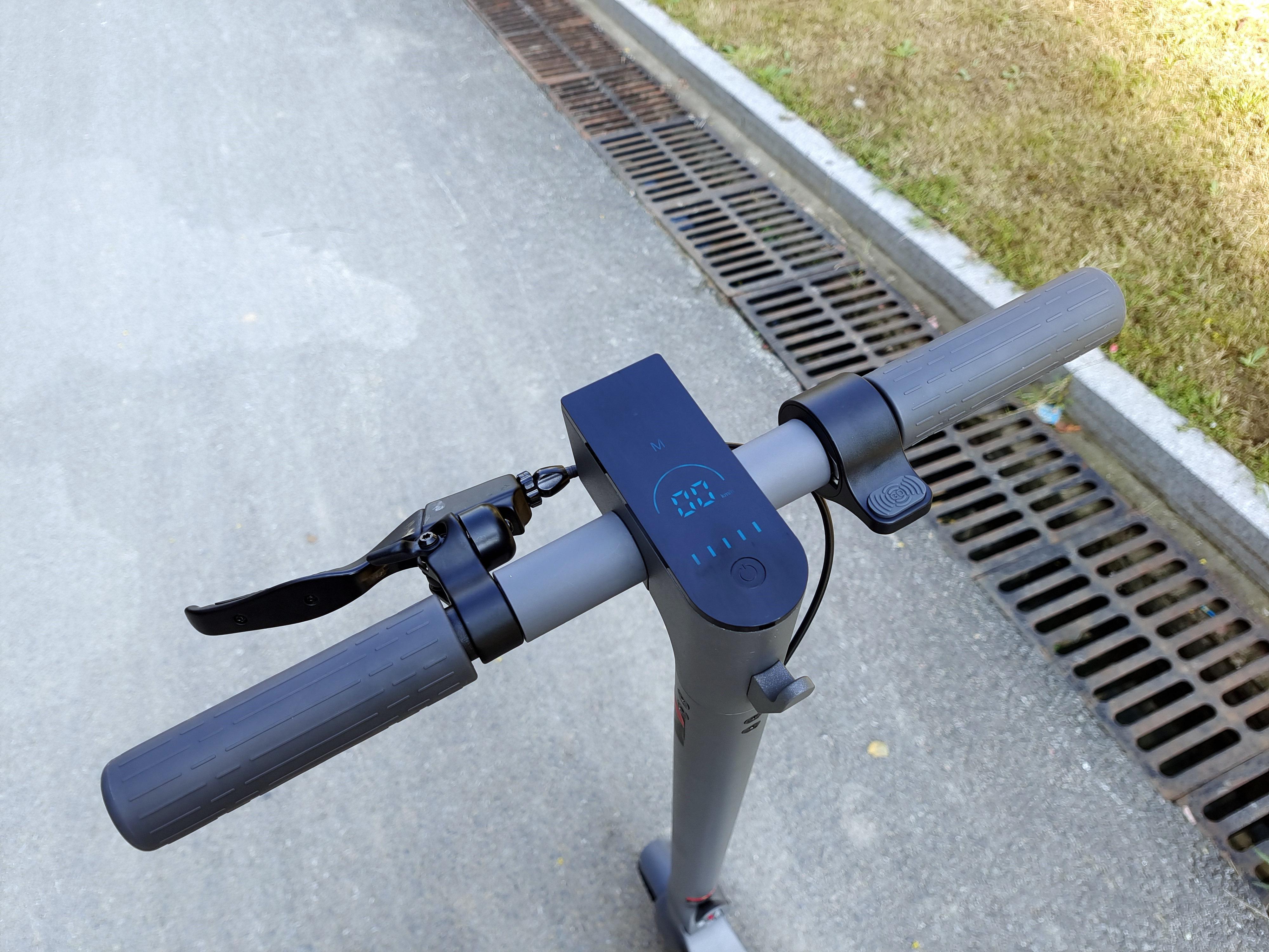短途代步，首款鸿蒙滑板车，华为智选乐骑智能电动滑板车真香