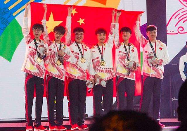 网瘾少年到世界冠军梦，雄关漫道真如铁，他而今迈步有多远？