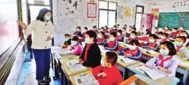 “這里的孩子更需要我們”江夏這些老師用愛守住了鄉(xiāng)村小學(xué)