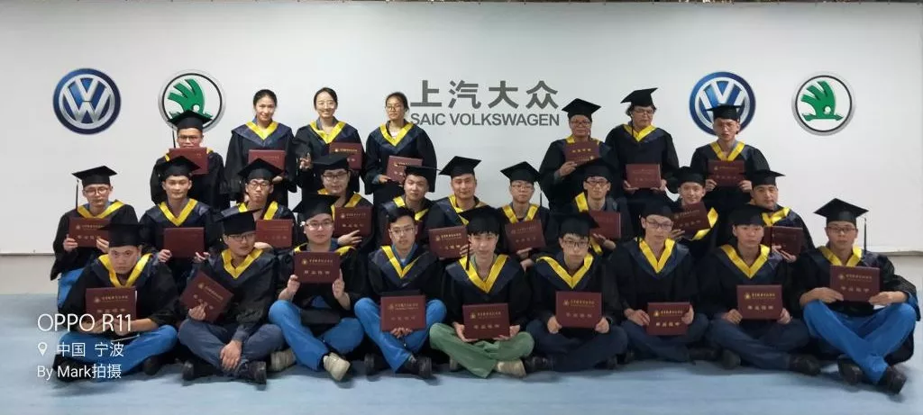 这所单招学校位于中国酒都，还有一个五粮液技术与食品工程学院