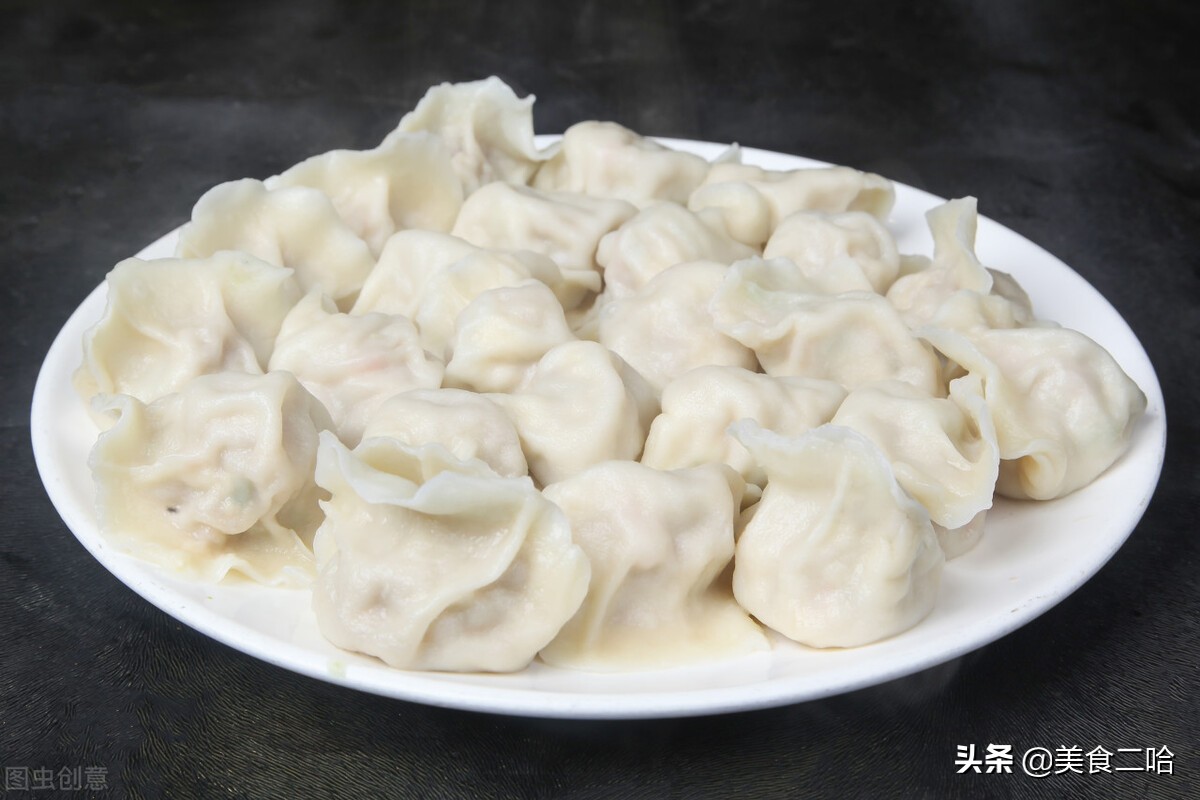 煮速冻水饺，很多人第1步就错了，掌握4个步骤，和鲜水饺一样好吃