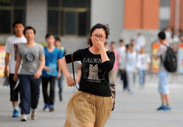 上海4所“野鸡大学”曝光，毕业证没有价值，学生和家长谨防上当