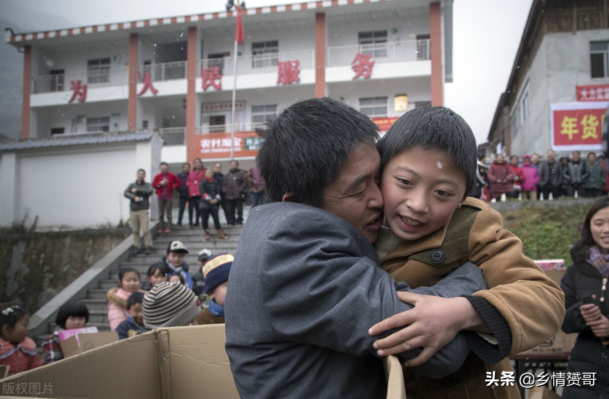 常年打工的农民和常年种地的农民，有哪些不一样