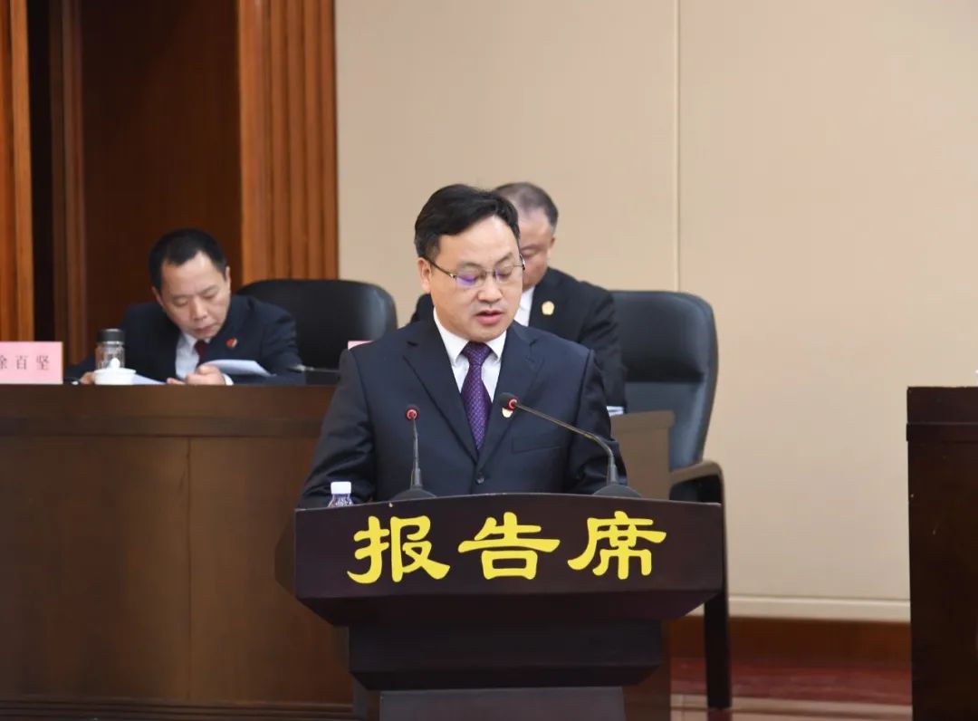 ​市五届人大常委会第四十八次会议举行第一次全体会议