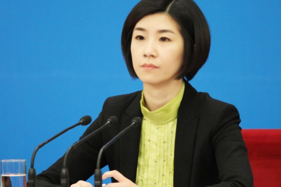 外交部女翻译官张璐饱读诗书,因一句翻译走红,深受学生追捧