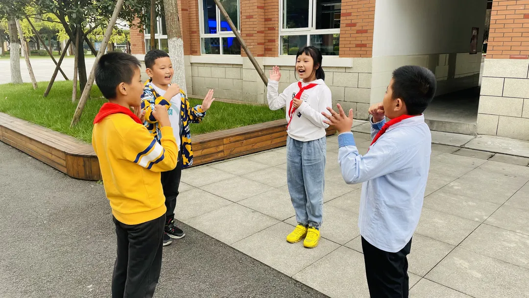 炫彩童年 汇生汇社——川大西航实小乡村学校少年宫社团开课纪实