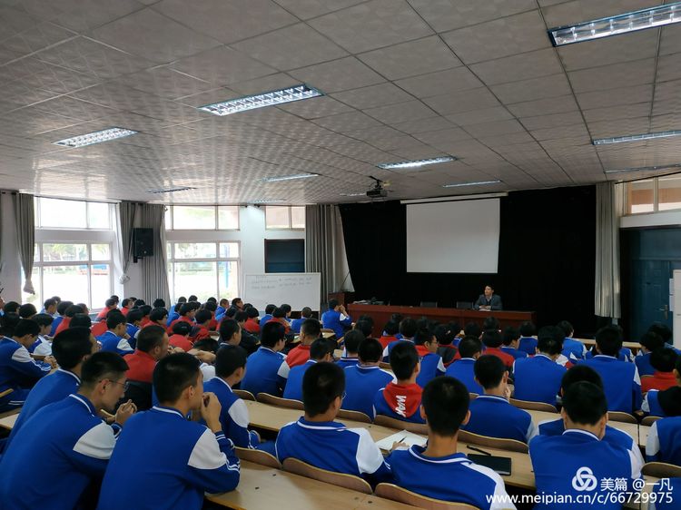 年年蟾宫折桂，岁岁铸就辉煌——热烈庆祝高邑一中2020年高考再创新高