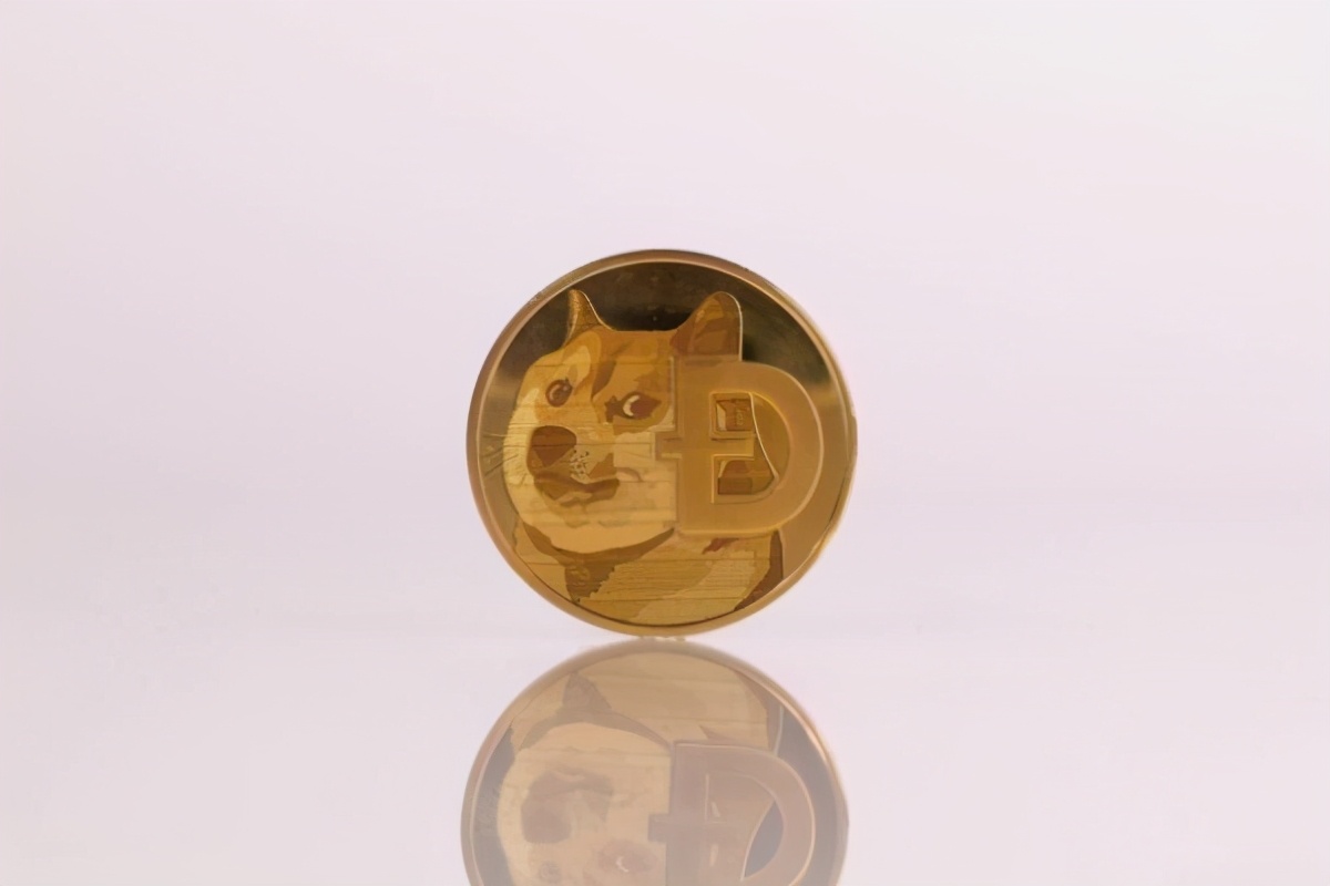 埃隆·马斯克，向狗狗币的大户们喊话，叫多卖些这种加密货币给他