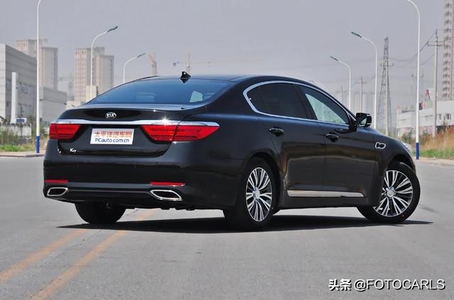售价70万勇气过人，起亚K9 3.8L V6实拍，玩高配置却吃力不讨好