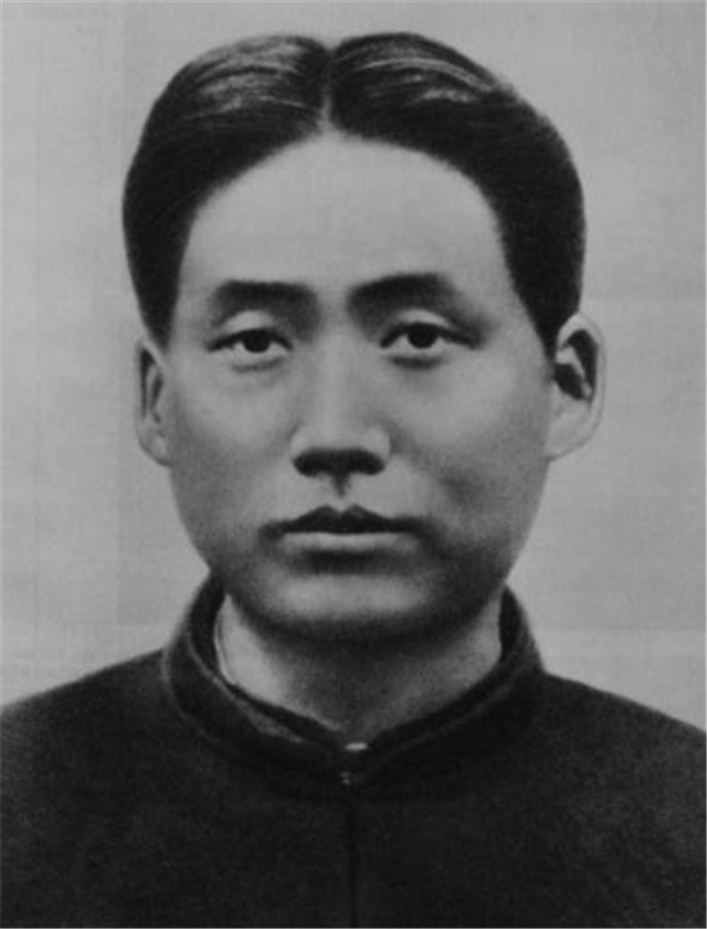 毛主席如何评价农民？76年前的中共七大上，毛泽东为农民定基调