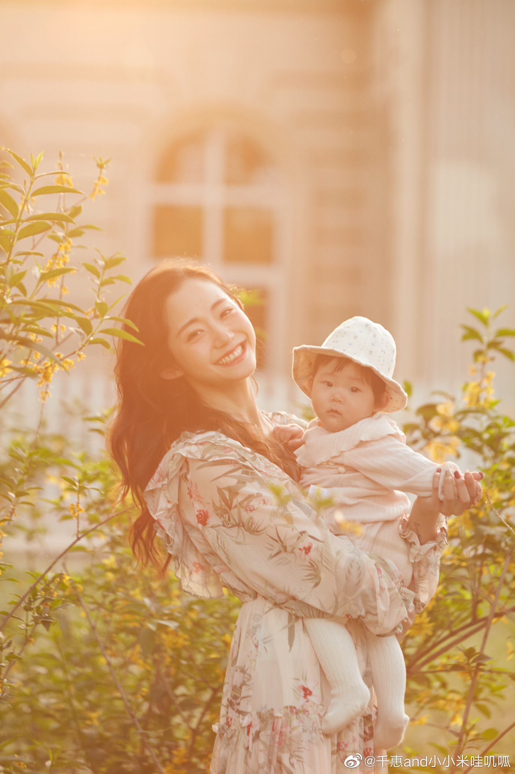 三宝老师辣眼婚纱照 千惠三宝婚纱照争议