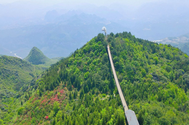 贵州重点打造的旅游景区，面积大风景美，还有网红悬崖酒店