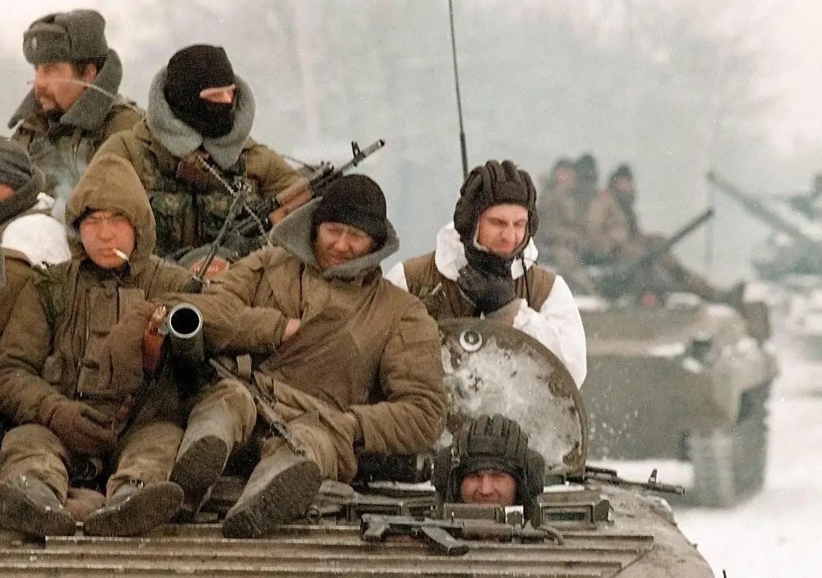 车臣现在怎么不闹了(90年代的车臣战争如此猛烈，为何现在不反抗了？主要有三个原因)