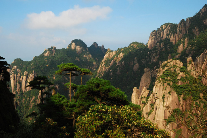 一生必去的7大名山，很多人一座都没见过，去过两座以上就太牛了