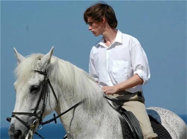 纽约历史上有名的大美女芭芭拉，成为豪门贵妇，后被儿子杀害(安东尼的秘密)