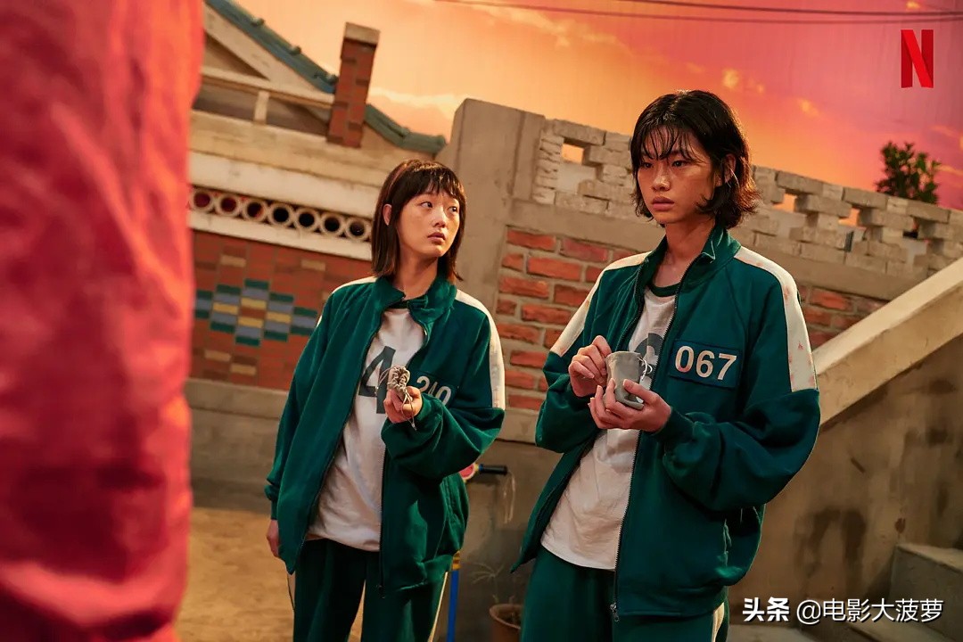 《弥留之国的爱丽丝》网飞爆仓！它与《鱿鱼游戏》比到底差在哪？