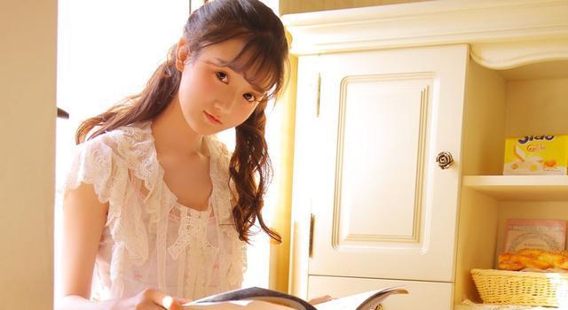 唯美青春诗歌两首：《花园怀古》（之四）《比心》