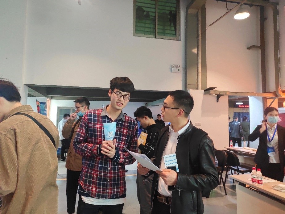 火了！一个月内，四川这所大学上演5场“抢人大战”！