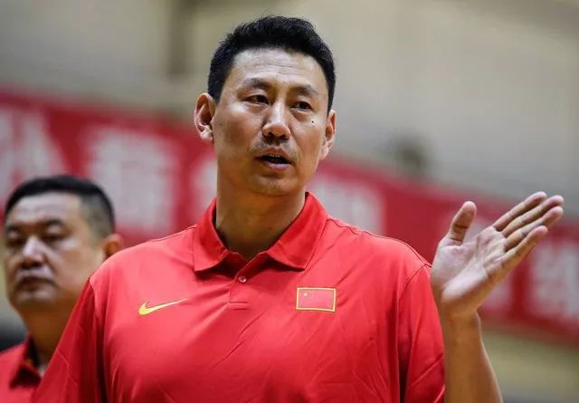 杜峰为什么不进过nba(深度分析：杜锋凭啥取代李楠？不外乎四个原因，有无奈也有尝试)