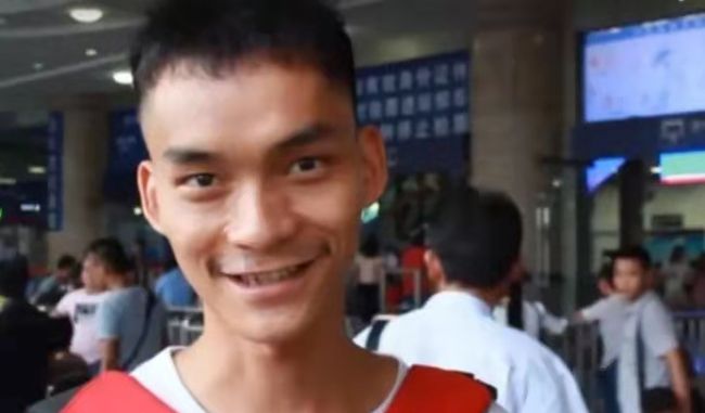 广西人自古都是富有个性，两个著名的“高考牛人”都在广西