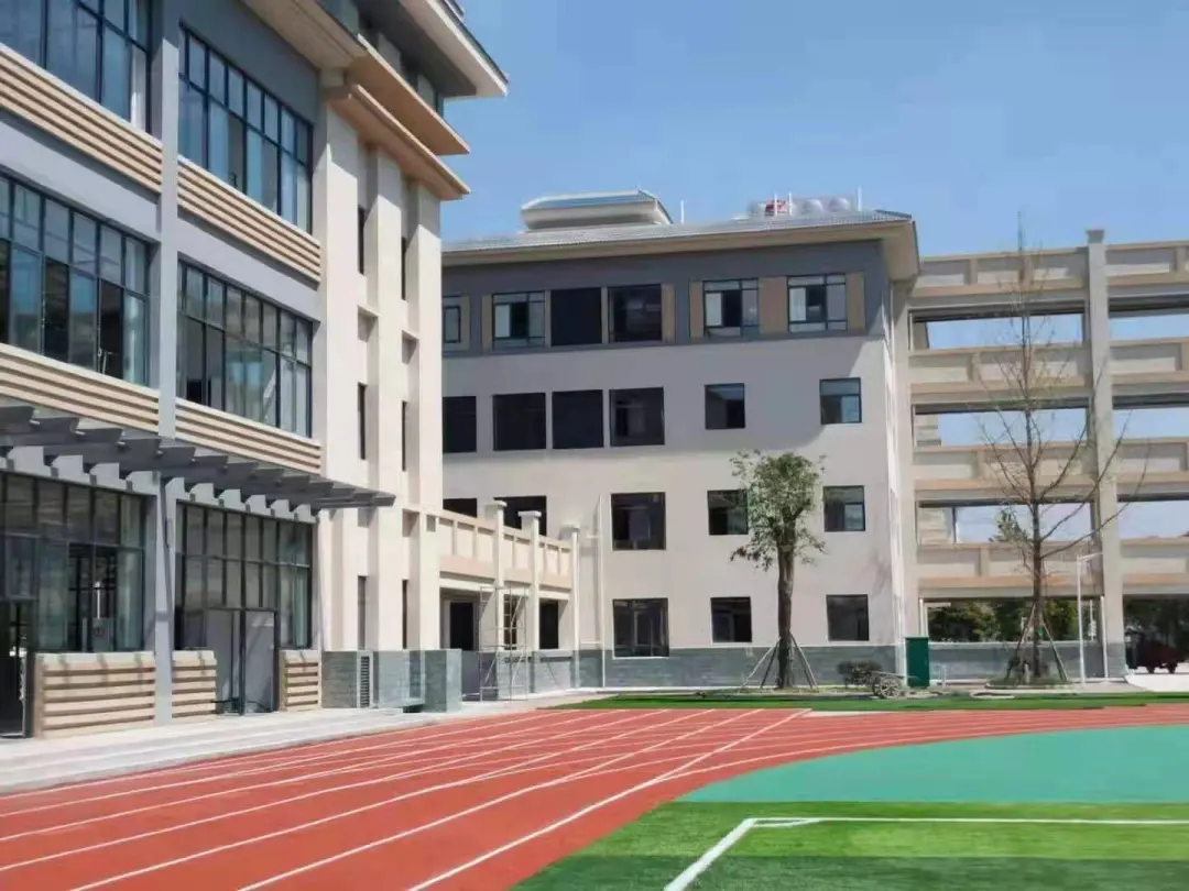 安靖学校北部新城学校红光中学郫都一中下一步,郫都区将紧紧围绕幸福