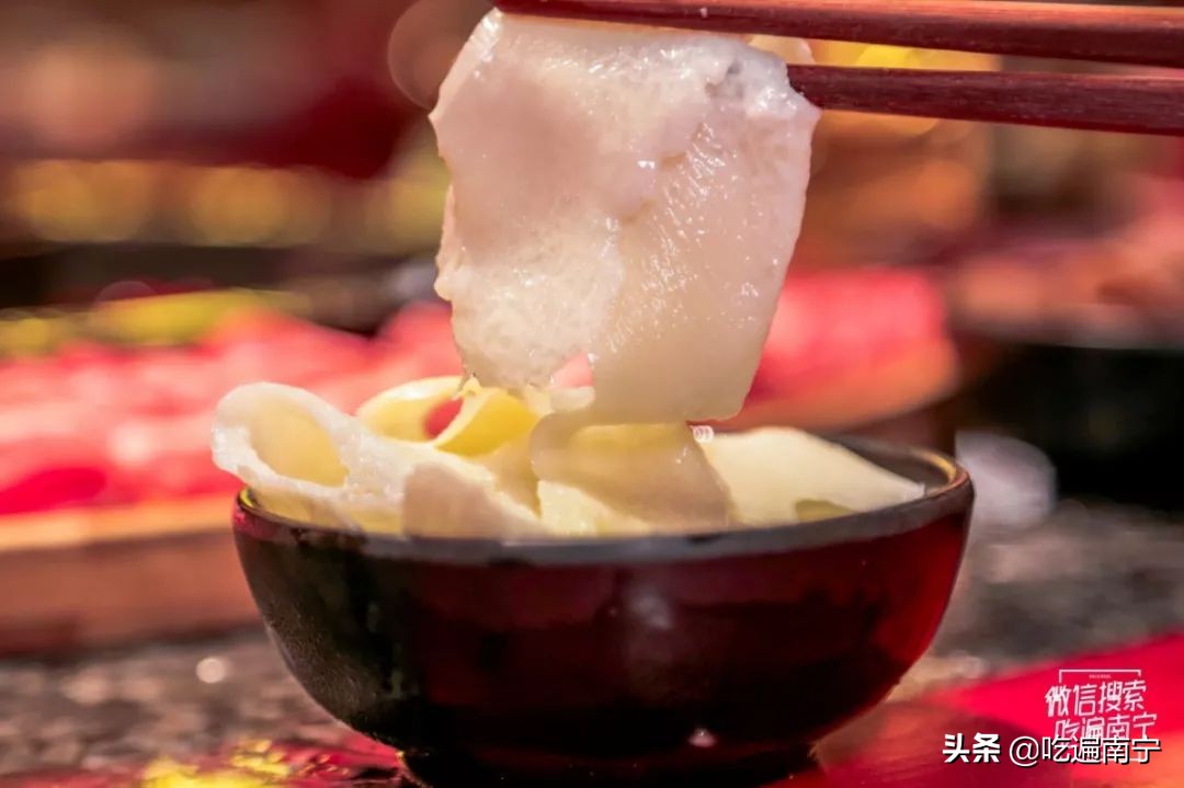 南宁这家武侠风火锅，专吃地道的川味牛油锅