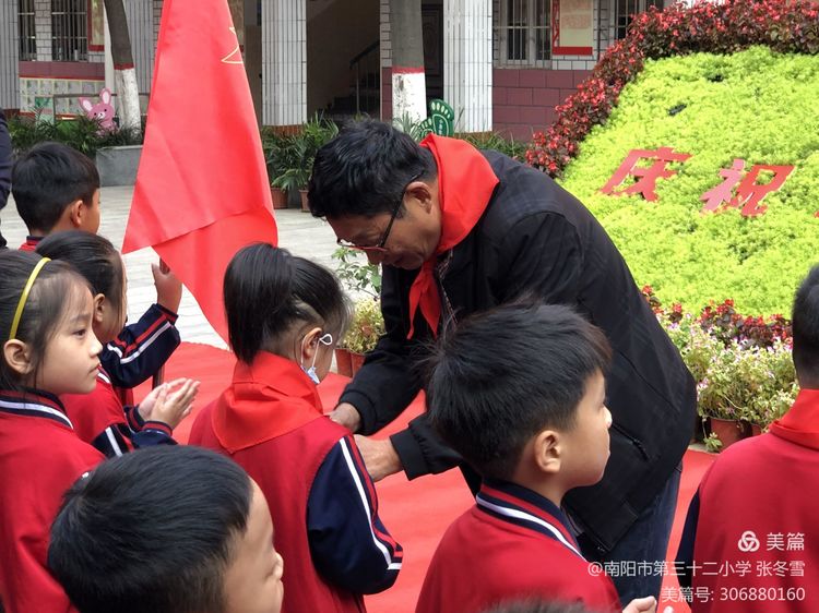 ͯ���򵳣�������ʱ���ö�Ա