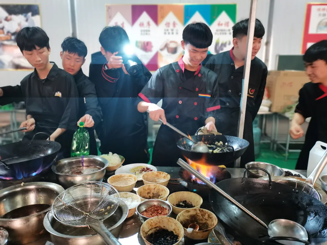 洛阳新艺学院，烹饪专业技能展示，色香味俱全