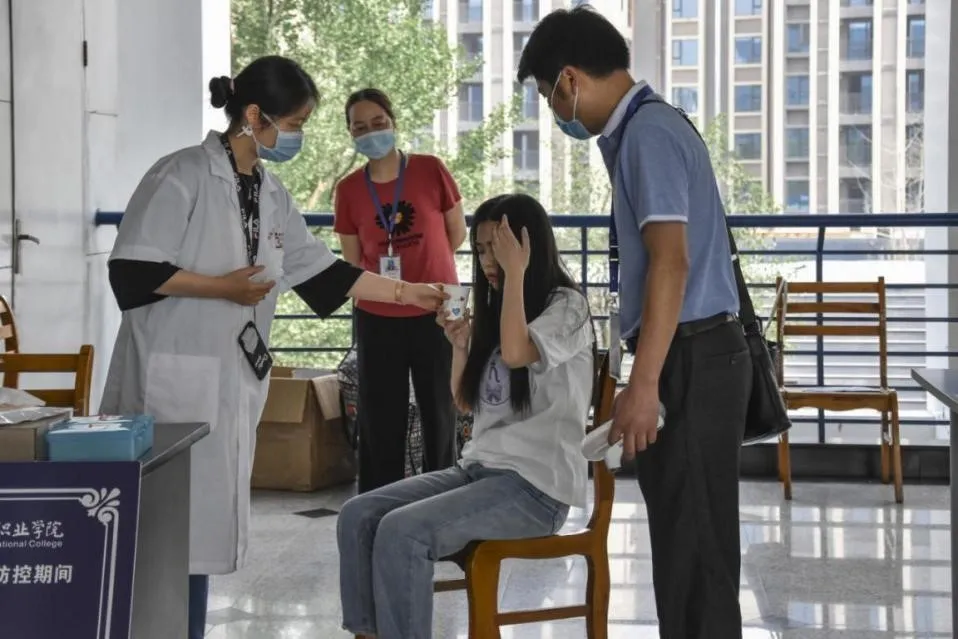 仅次于高考人数，四川20万高三学子在88个考点参加“小高考”