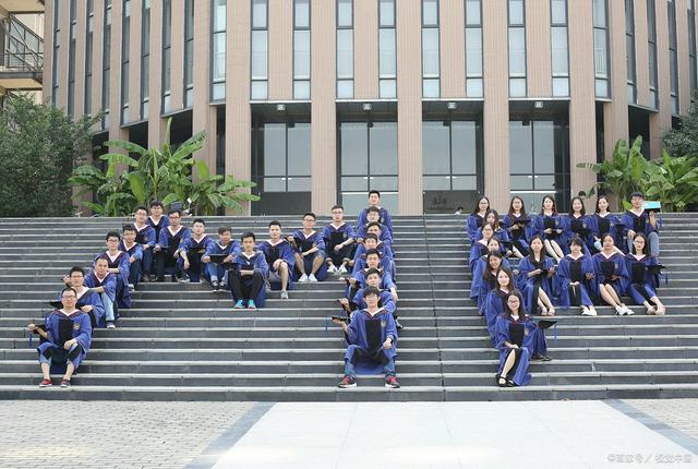 来了！这些高校录取分数线来了！家长：值得参考