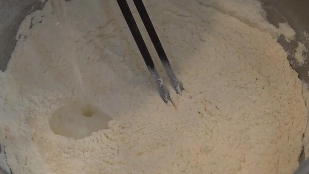 过油肉拌面怎么做（教你肉嫩面劲道的过油肉拌面）