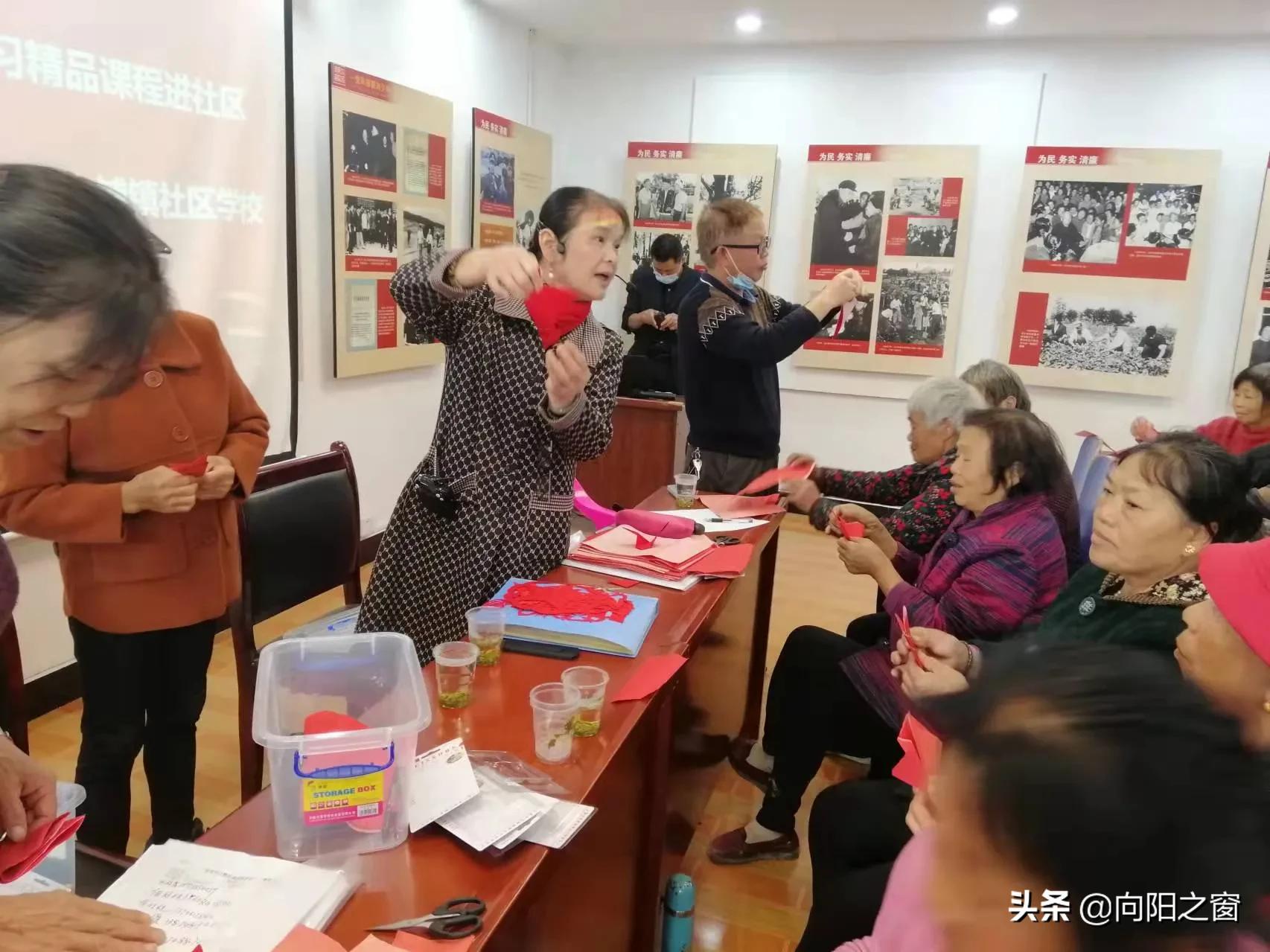 长沙县青山铺镇社区学校开展全民终身学习活动