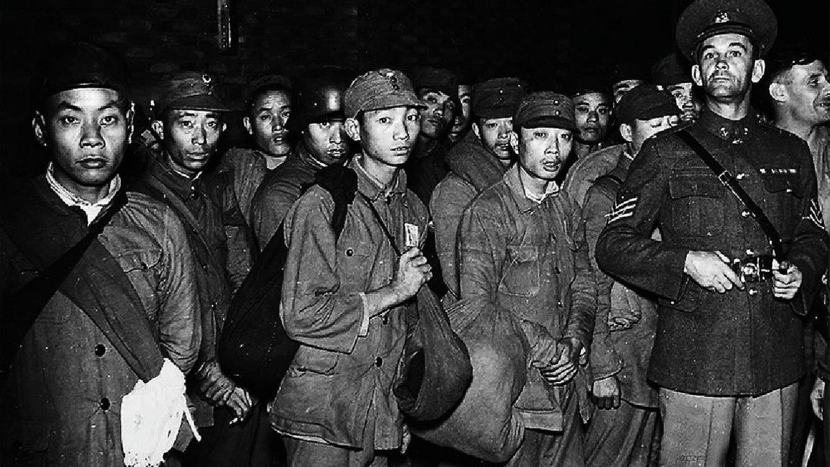 陈毅得知那么多抗日英雄居无定所,于心不忍,便立刻安排了起来.