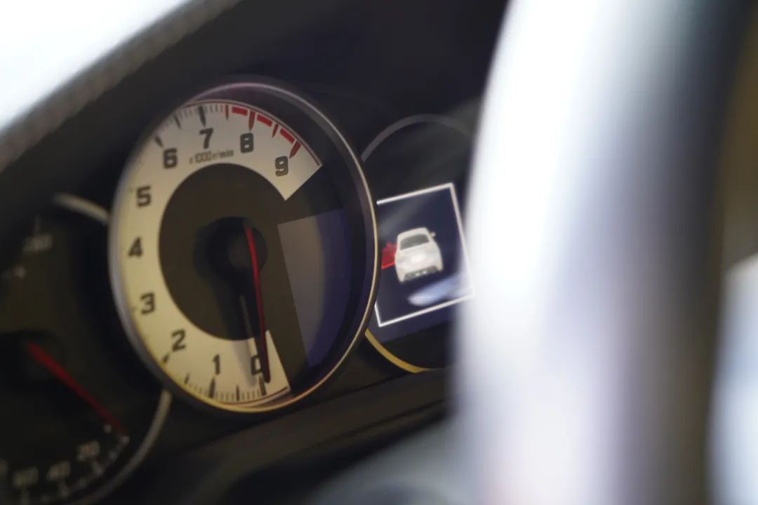 女：什么破车？男：丰田86 yyds！体验它为什么是男生的快乐源泉？