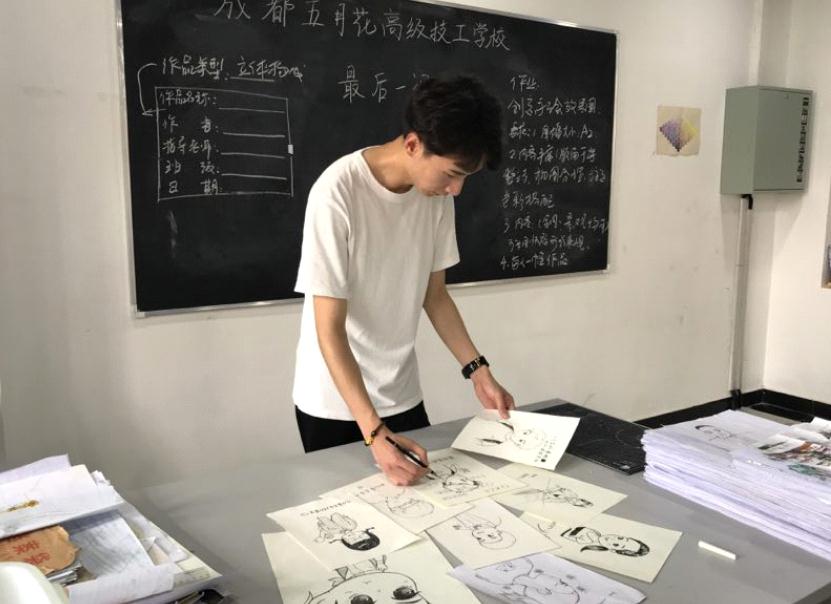 大学毕业后想“留校任职”，需满足三个硬性标准，少一样都没戏